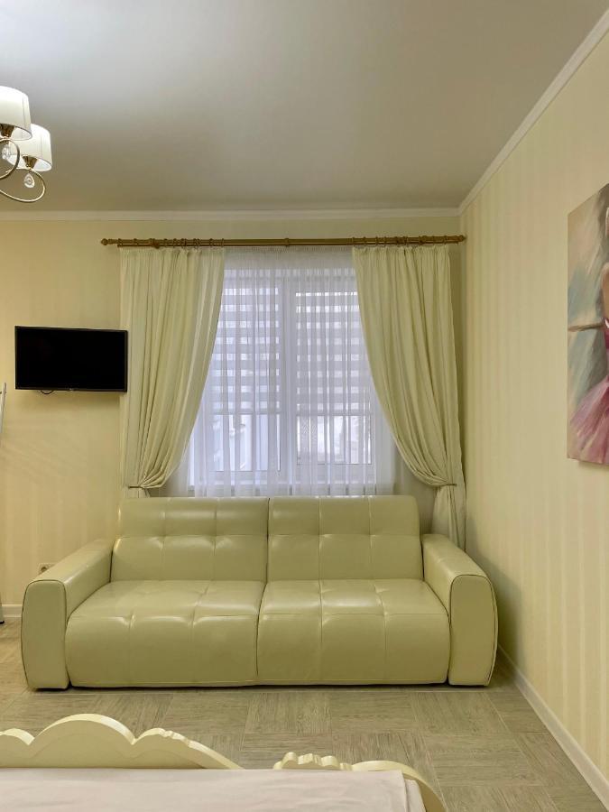 Lebediny Guest House Брест Екстериор снимка