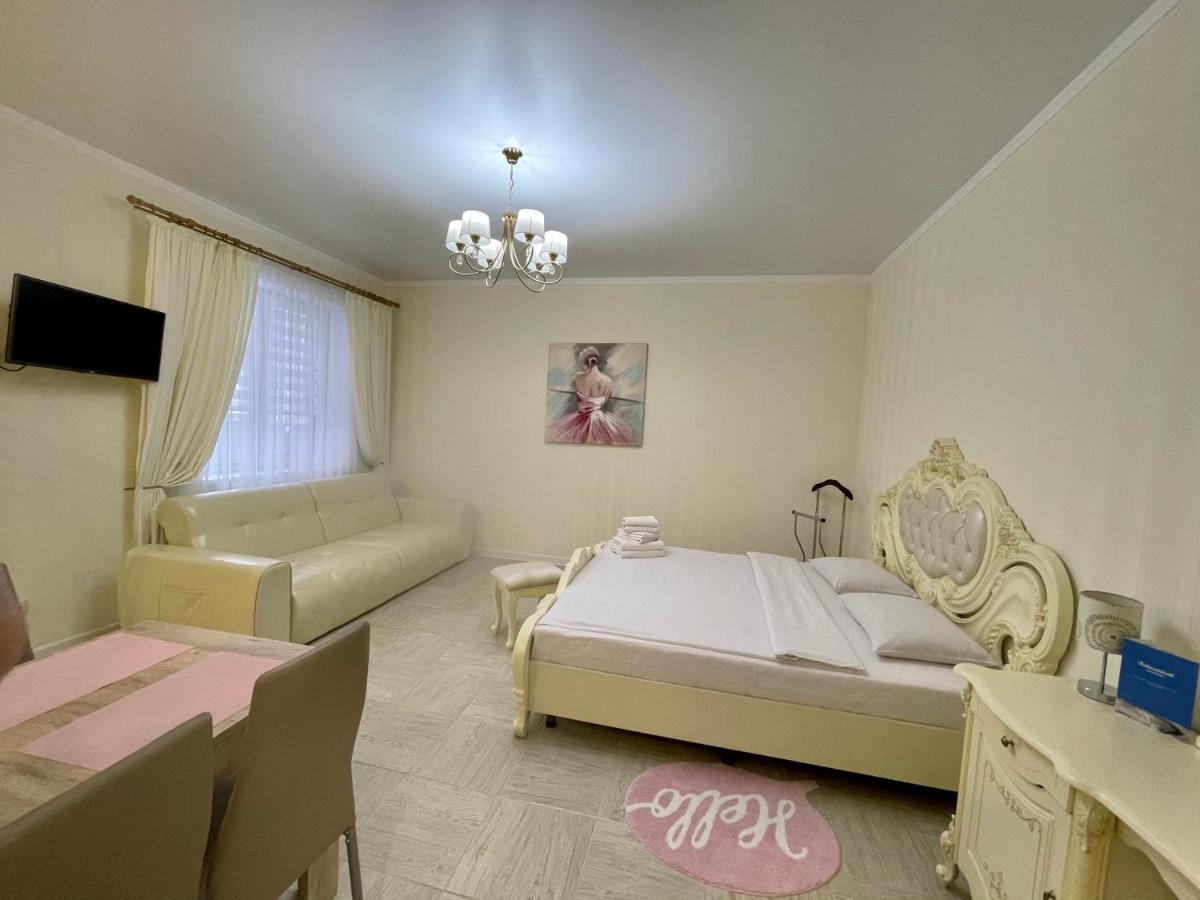 Lebediny Guest House Брест Екстериор снимка
