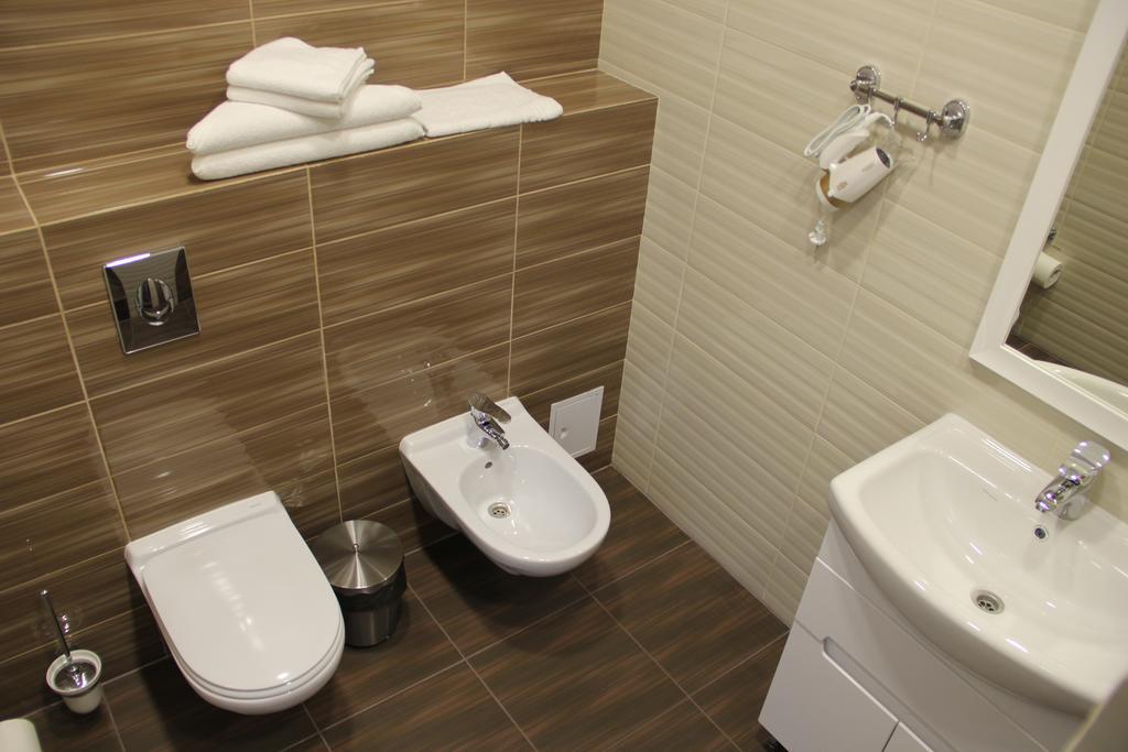 Lebediny Guest House Брест Екстериор снимка