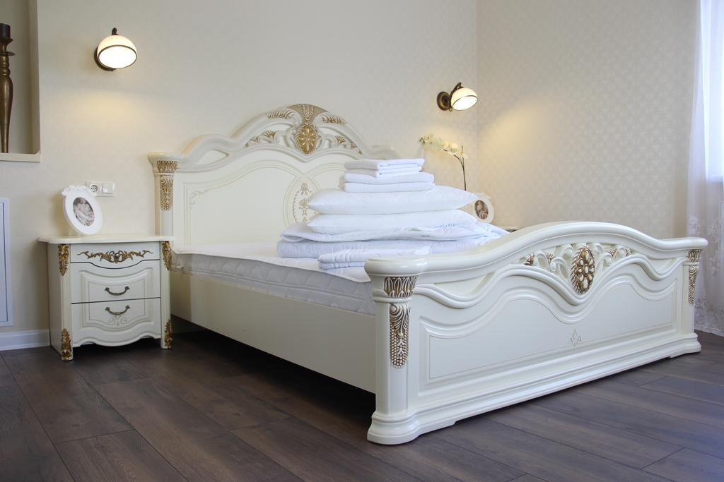 Lebediny Guest House Брест Екстериор снимка