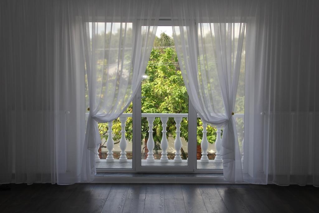 Lebediny Guest House Брест Екстериор снимка
