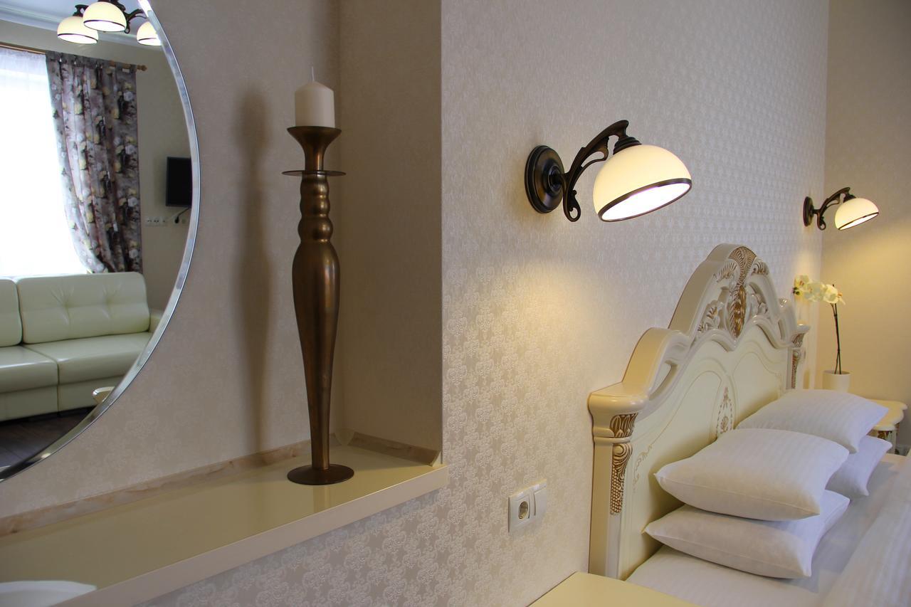 Lebediny Guest House Брест Екстериор снимка