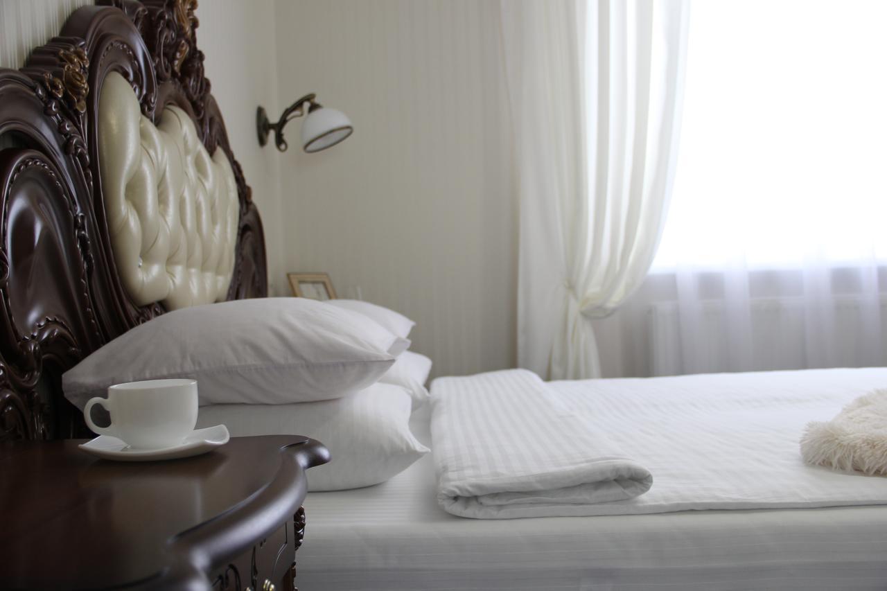 Lebediny Guest House Брест Екстериор снимка